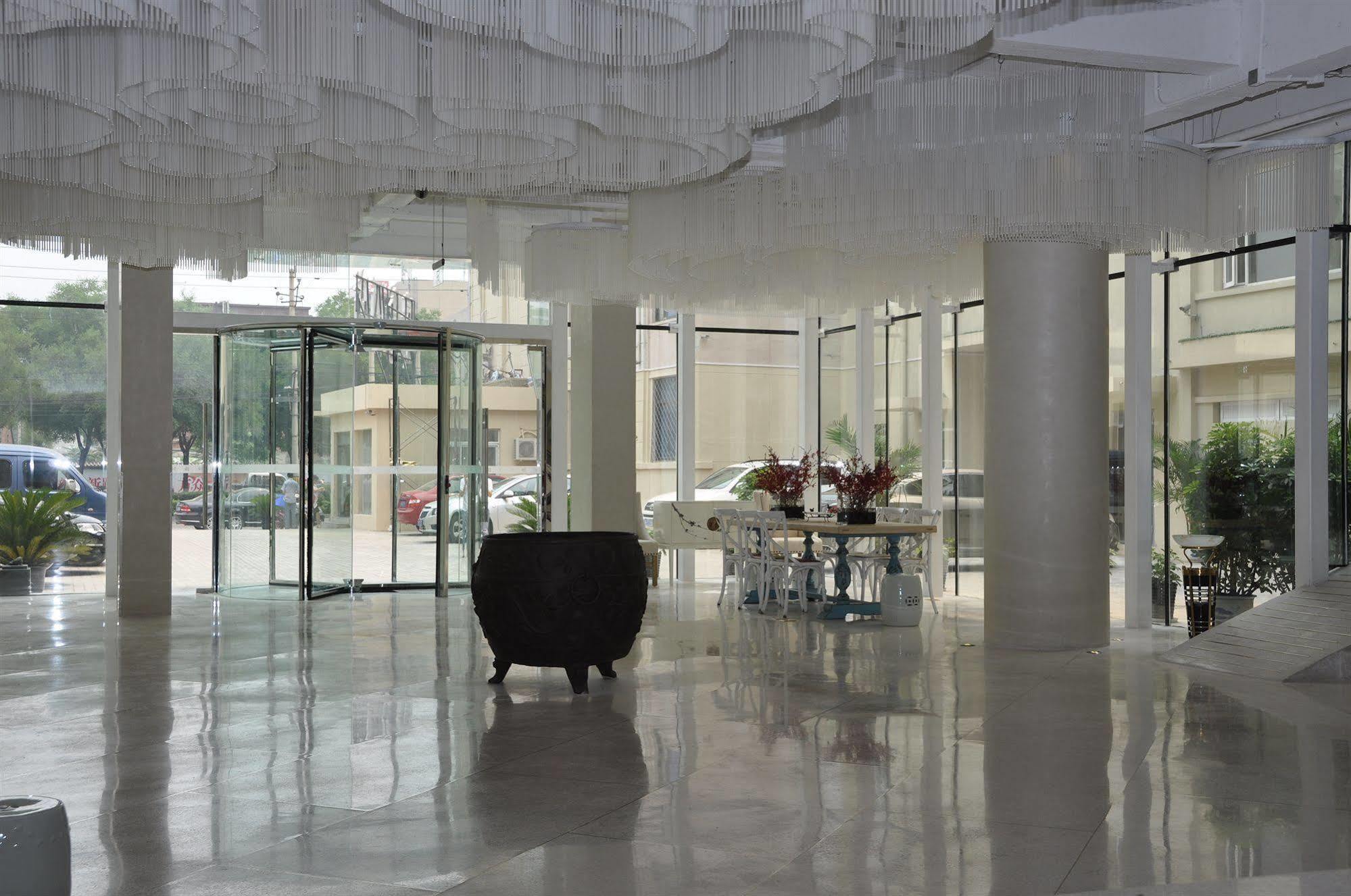 Beijing Springs Valley Hotel Екстериор снимка