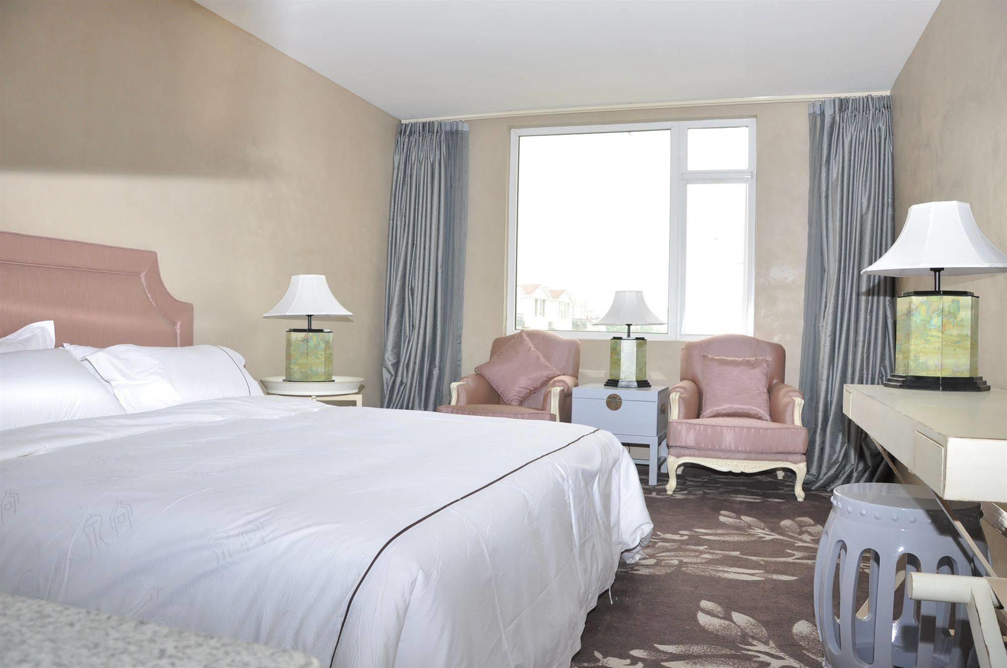 Beijing Springs Valley Hotel Екстериор снимка